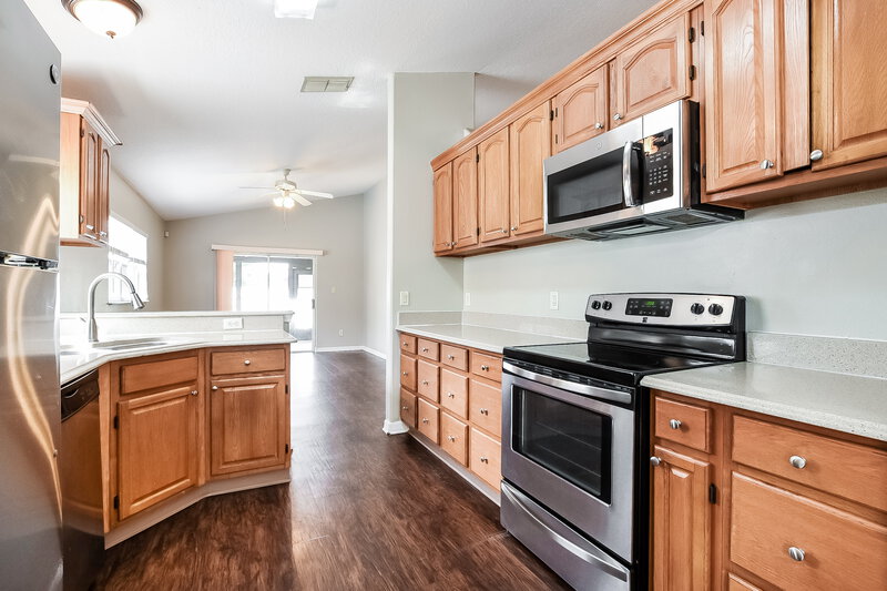 2,420/Mo, 10733 Brown Trout Cir Orlando, FL 32825 Kitchen View