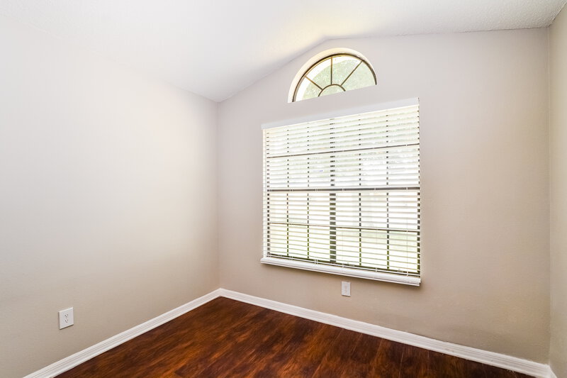 2,170/Mo, 215 River Chase Dr Orlando, FL 32807 Bedroom View 2