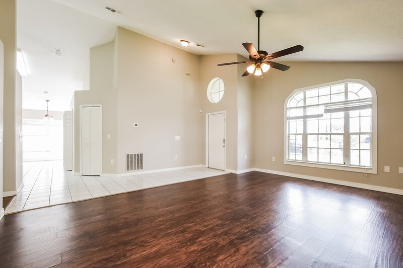 2,430/Mo, 1718 Putney Cir Orlando, FL 32837 Living Room View