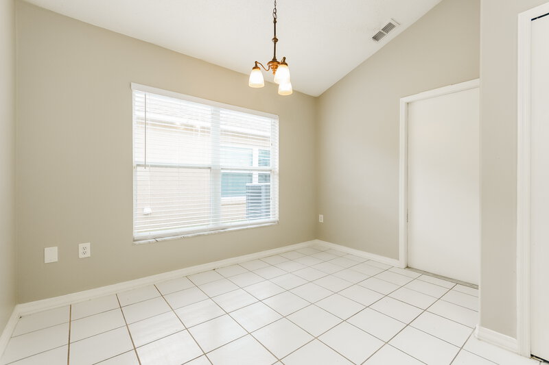 2,545/Mo, 1718 Putney Cir Orlando, FL 32837 Dining Room View