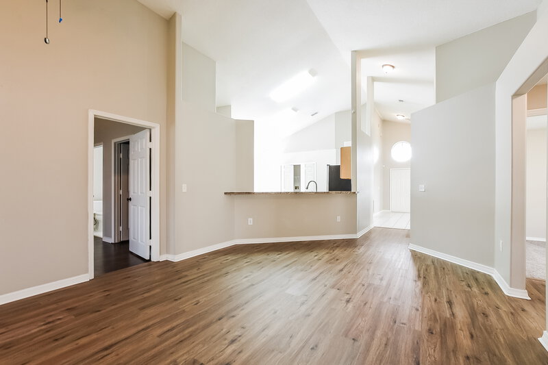 2,430/Mo, 1718 Putney Cir Orlando, FL 32837 Family Room View 2