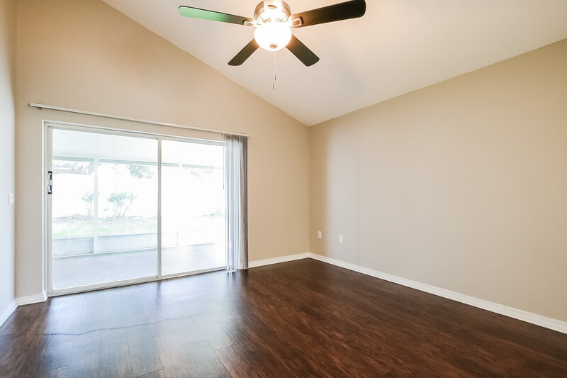 2,430/Mo, 1718 Putney Cir Orlando, FL 32837 Main Bedroom View