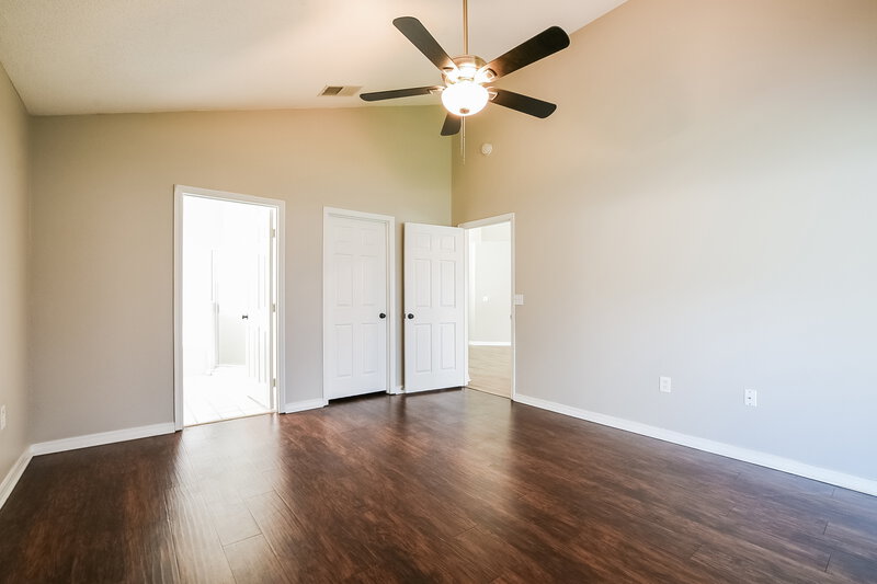 2,430/Mo, 1718 Putney Cir Orlando, FL 32837 Main Bedroom View 2