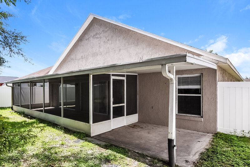 2,430/Mo, 1718 Putney Cir Orlando, FL 32837 Rear View