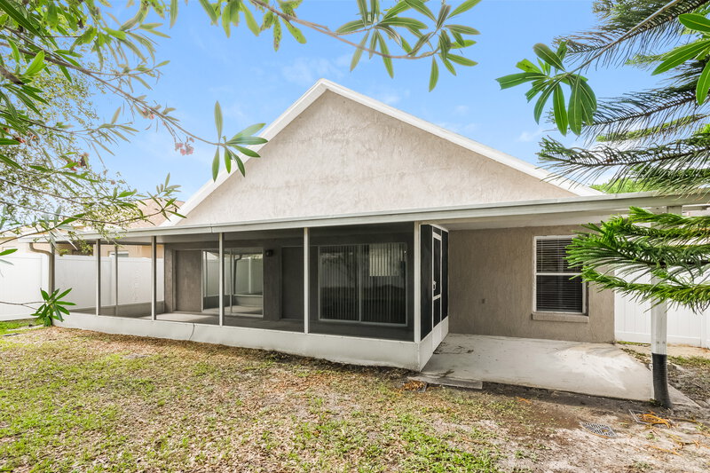 2,545/Mo, 1718 Putney Cir Orlando, FL 32837 Rear View