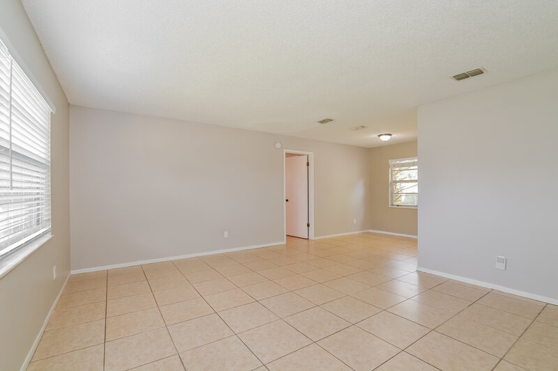 2,400/Mo, 3016 Village Hill Pl Winter Park, FL 32792 Living Room View
