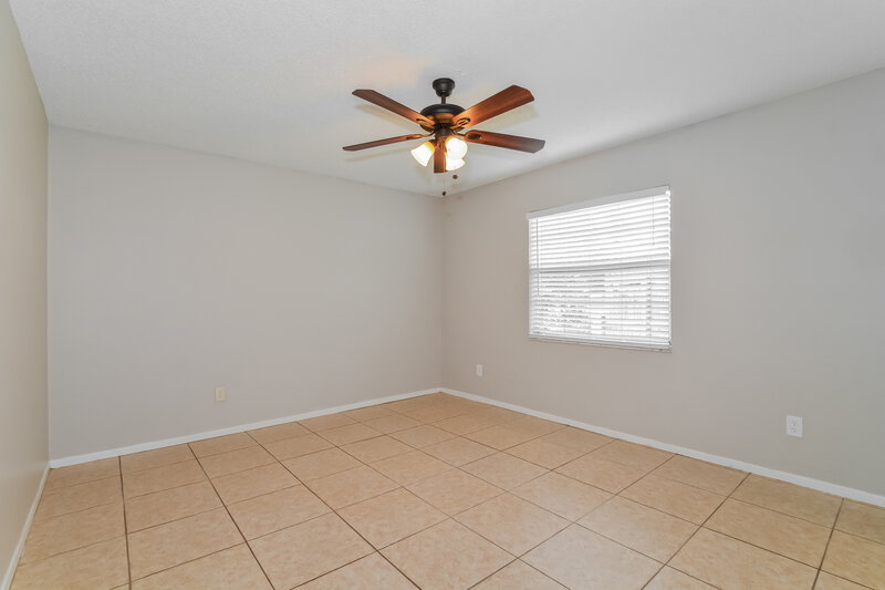 2,400/Mo, 3016 Village Hill Pl Winter Park, FL 32792 Main Bedroom View