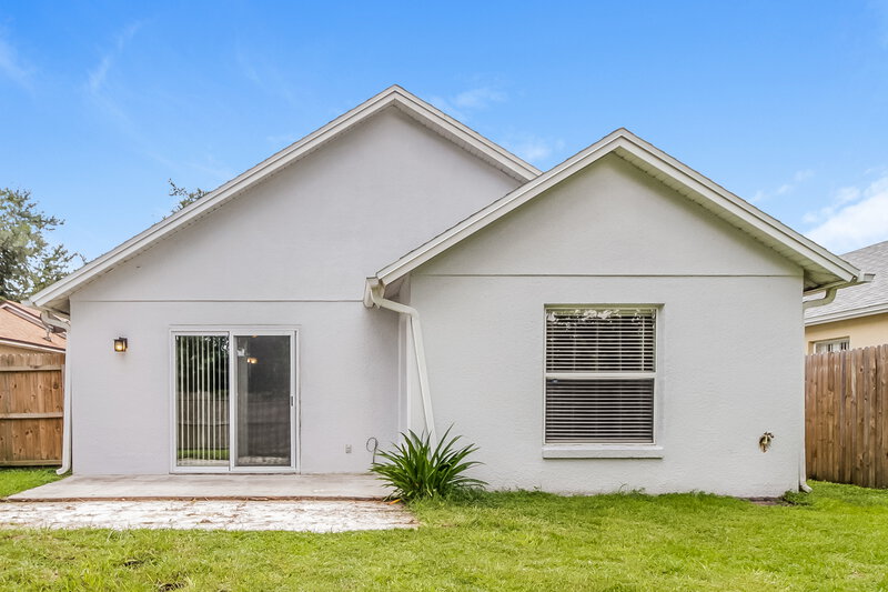 1,820/Mo, 13083 Odyssey Lake Way Orlando, FL 32826 Rear View