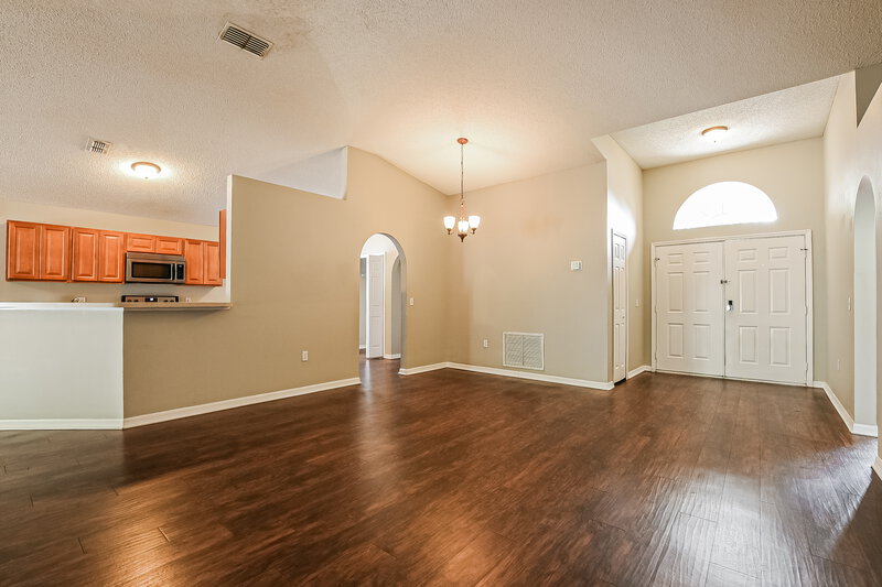 2,225/Mo, 3837 Cinnamon Fern Loop Clermont, FL 34714 Living Room View 2