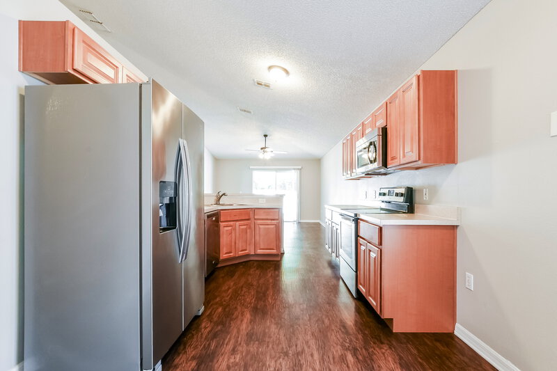 2,310/Mo, 3837 Cinnamon Fern Loop Clermont, FL 34714 Kitchen View