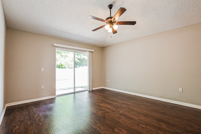 2,225/Mo, 3837 Cinnamon Fern Loop Clermont, FL 34714 Family Room View 2