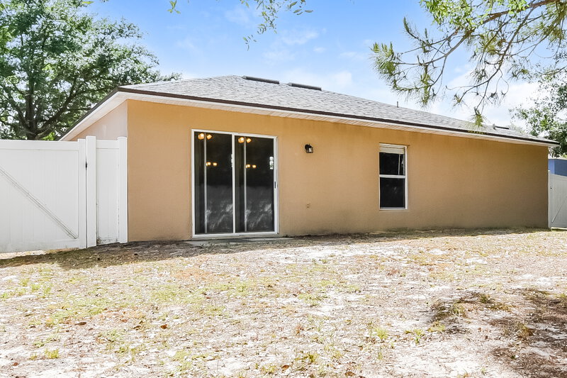 2,310/Mo, 3837 Cinnamon Fern Loop Clermont, FL 34714 Rear View