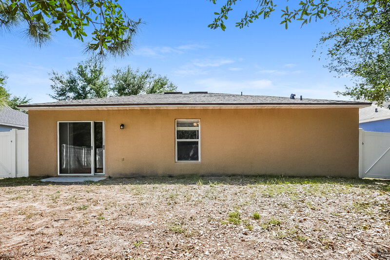 2,225/Mo, 3837 Cinnamon Fern Loop Clermont, FL 34714 Rear View