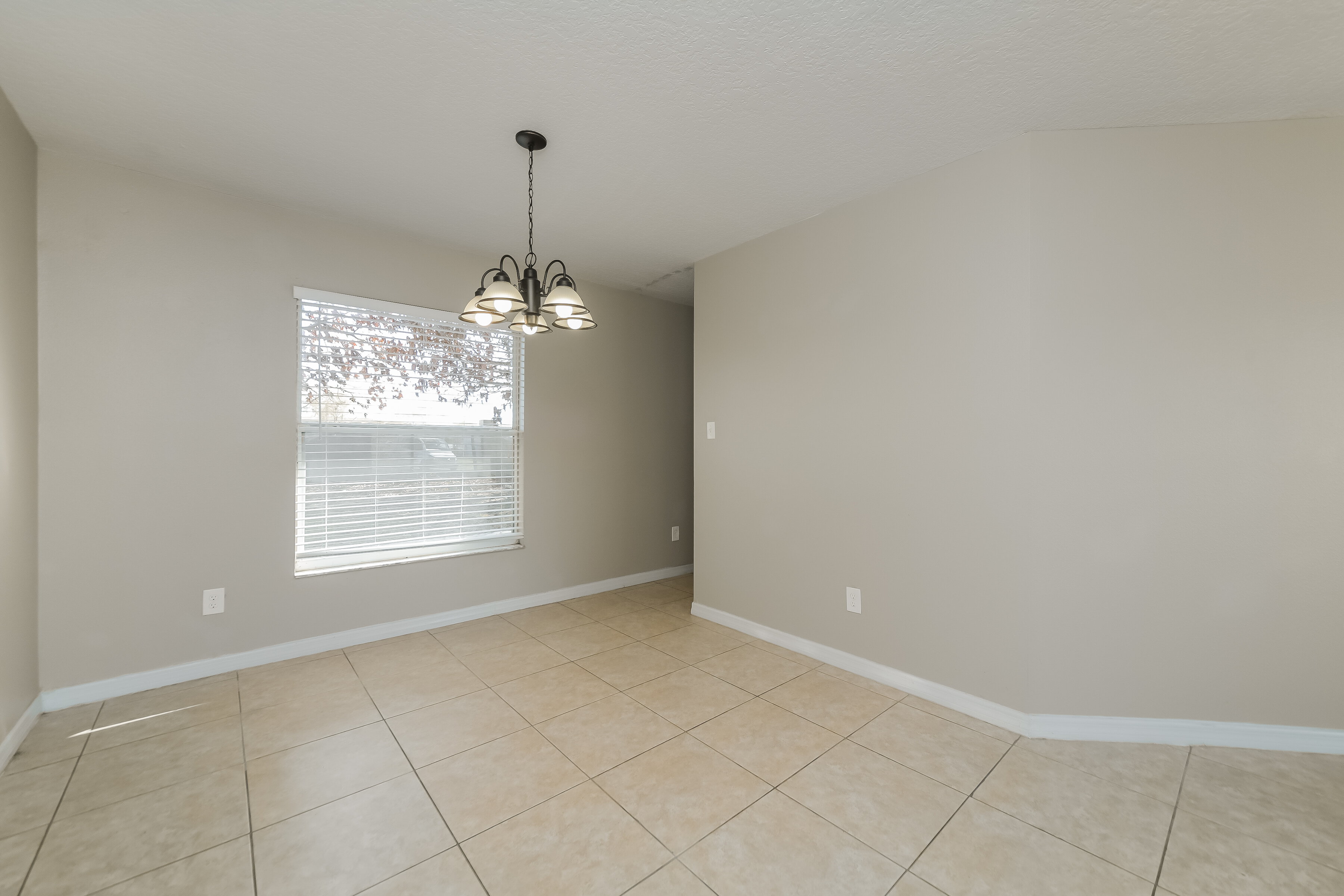 2,430/Mo, 2782 Muscatello St Orlando, FL 32837 Dining Room View