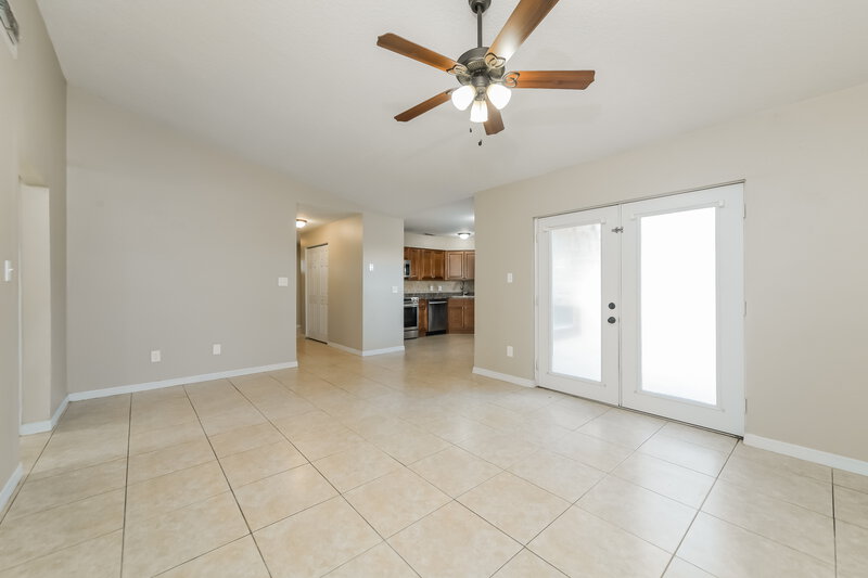 2,430/Mo, 2782 Muscatello St Orlando, FL 32837 Family Room View 2