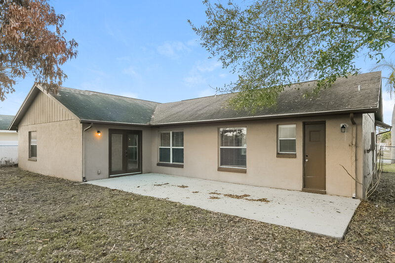 2,430/Mo, 2782 Muscatello St Orlando, FL 32837 Rear View