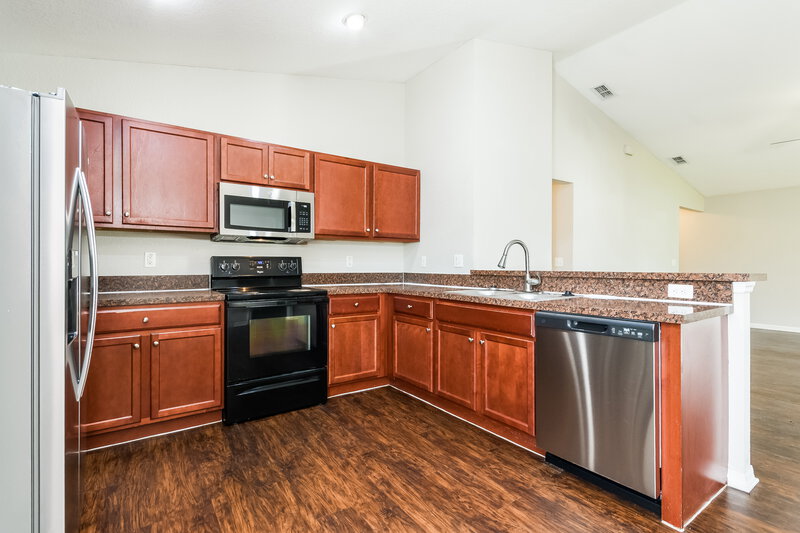 1,965/Mo, 2533 Bobby Lee Lane Saint Cloud, FL 34772 Kitchen View 2
