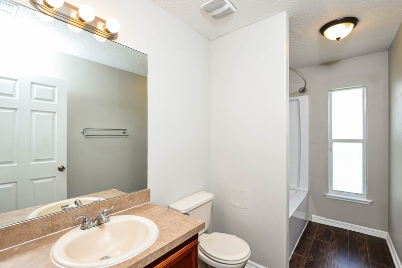 1,895/Mo, 313 Cornwallis Ct Kissimmee, FL 34758 Bathroom View