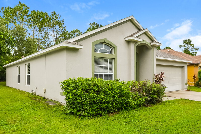 2,330/Mo, 4240 Forest Island Drive Orlando, FL 32826 Front View