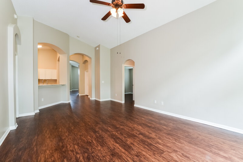 2,330/Mo, 4240 Forest Island Drive Orlando, FL 32826 Living Room View 2