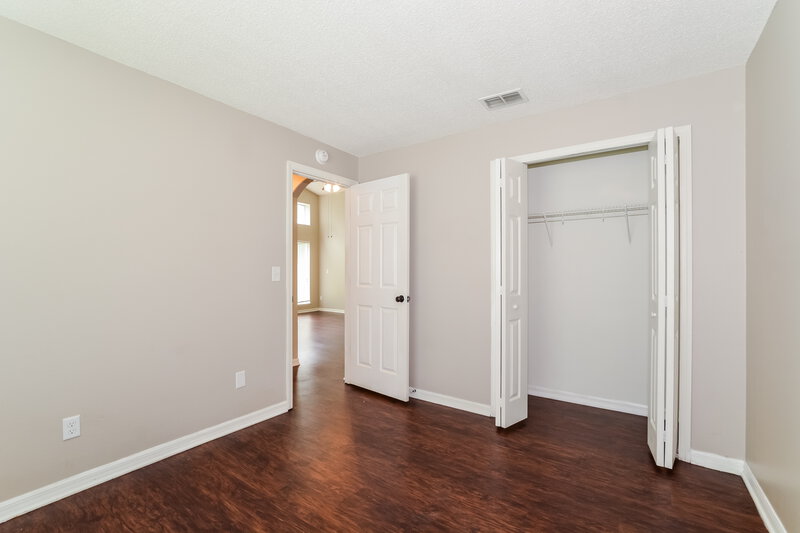 2,330/Mo, 4240 Forest Island Drive Orlando, FL 32826 Bedroom View