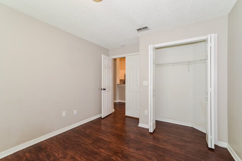 2,330/Mo, 4240 Forest Island Drive Orlando, FL 32826 Bedroom View 3