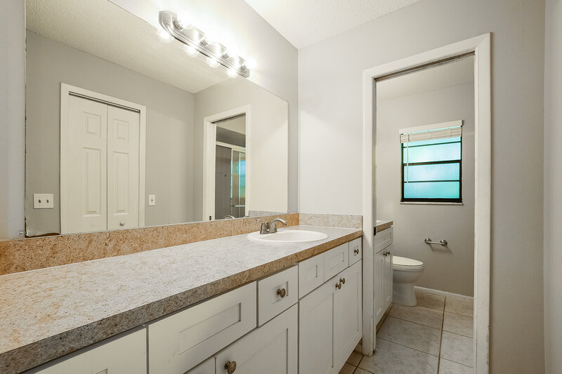 2,390/Mo, 1000 Dinero Dr Winter Springs, FL 32708 Main Bathroom View