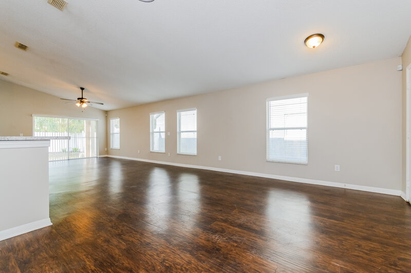 2,245/Mo, 1207 Whitewood Way Clermont, FL 34714 Living Room View