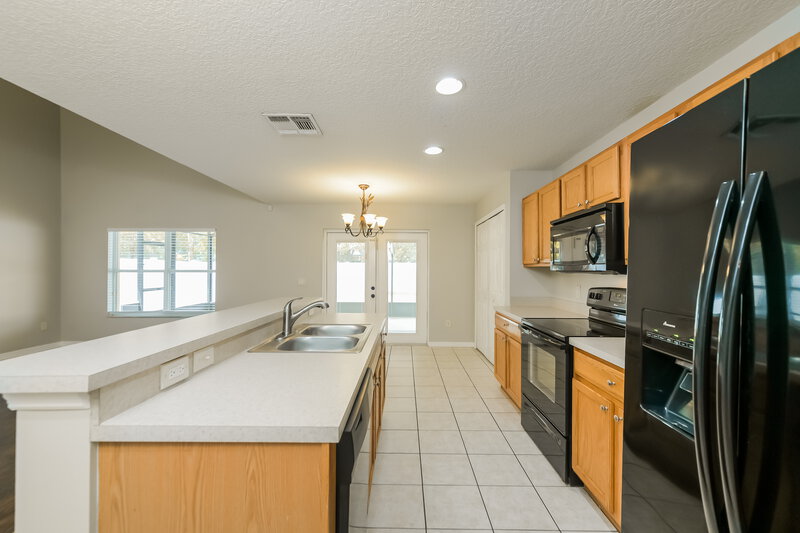 2,450/Mo, 1738 Sherbourne Street Winter Garden, FL 34787 Kitchen View 2