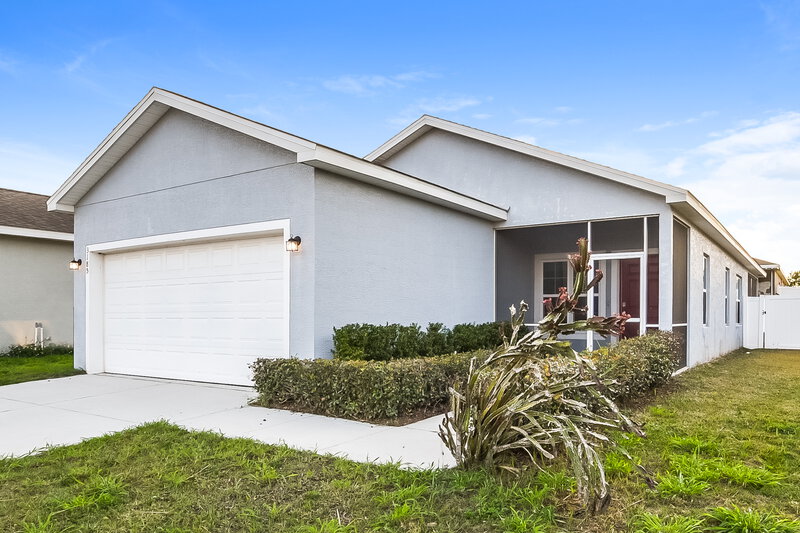 1,970/Mo, 3185 Whispering Trails Ave Winter Haven, FL 33884 Front View