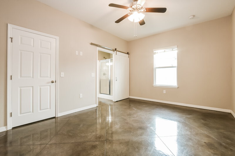1,970/Mo, 3185 Whispering Trails Ave Winter Haven, FL 33884 Main Bedroom View 2