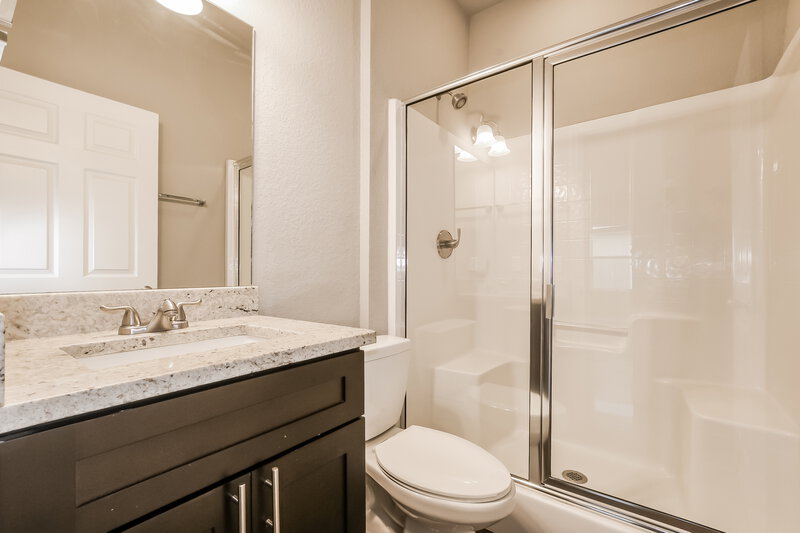 1,970/Mo, 3185 Whispering Trails Ave Winter Haven, FL 33884 Bathroom View