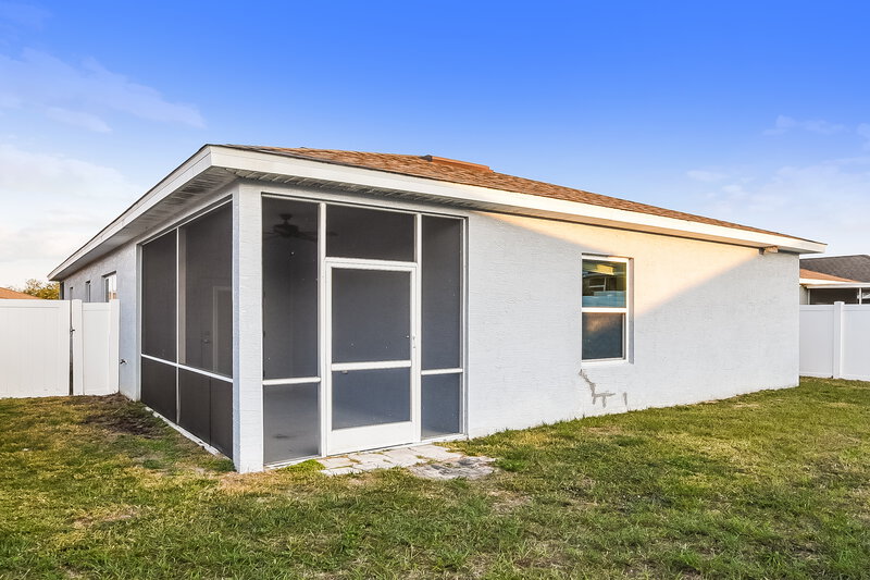 1,970/Mo, 3185 Whispering Trails Ave Winter Haven, FL 33884 Rear View