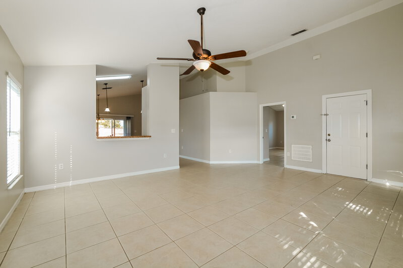 1,960/Mo, 3316 Kelsey Ln Saint Cloud, FL 34772 Living Room View 2