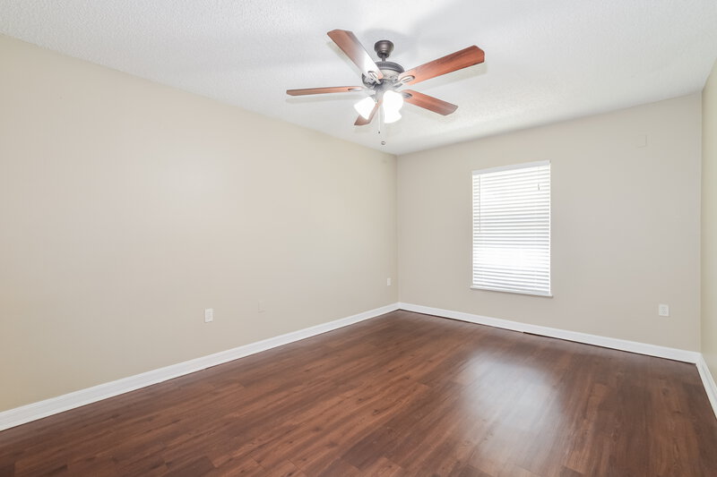 2,050/Mo, 4124 Stonefield Dr Orlando, FL 32826 Main Bedroom View