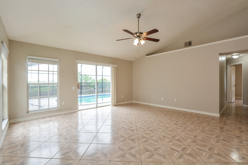 2,670/Mo, 1933 WESTPOINTE CIR Orlando, FL 32835 Living Room View