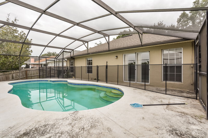 2,670/Mo, 1933 WESTPOINTE CIR Orlando, FL 32835 Rear View 2