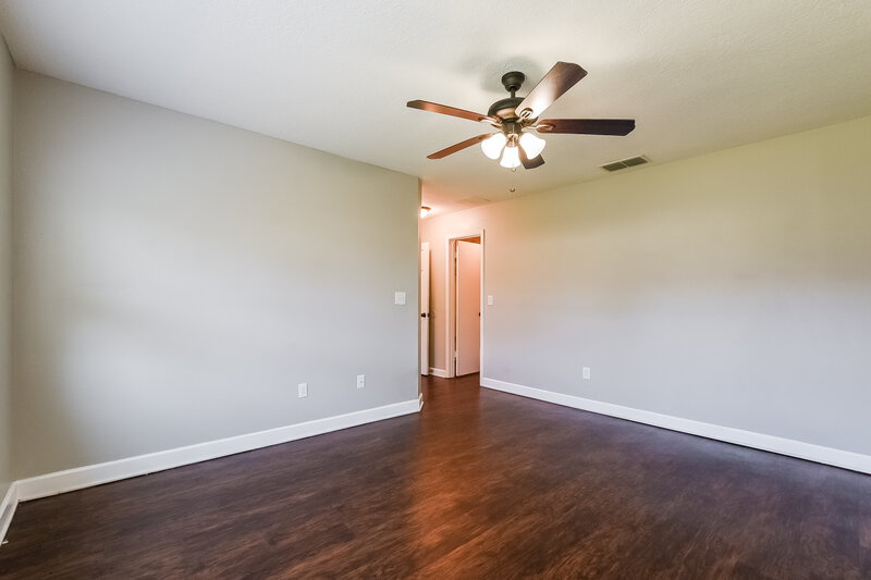 2,240/Mo, 1009 Black Willow Dr Oviedo, FL 32765 Main Bedroom View 2