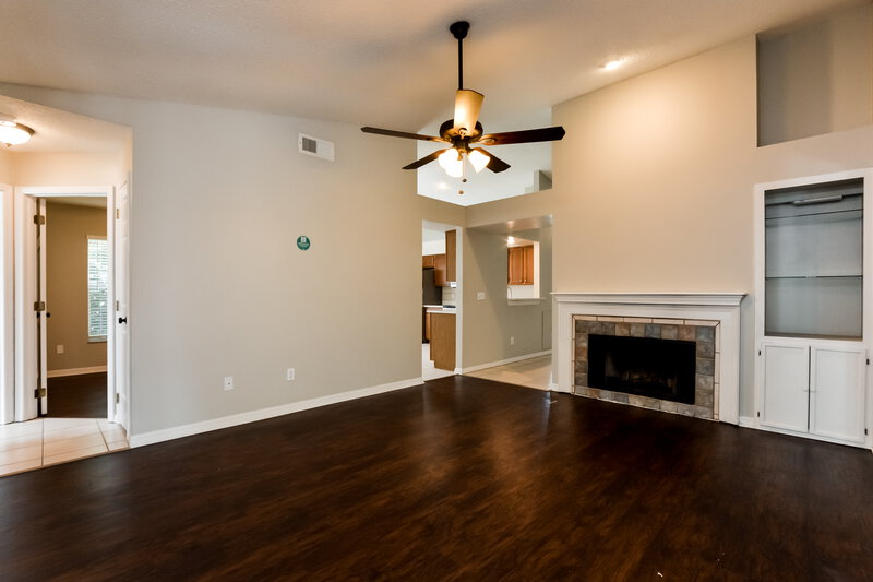 3,170/Mo, 622 Queensbridge Drive Lake Mary, FL 32746 Living Room View 3