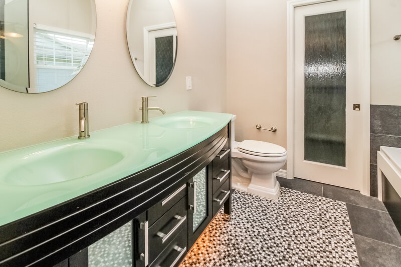 3,090/Mo, 1215 Creek Woods Circle Saint Cloud, FL 34772 Main Bathroom View