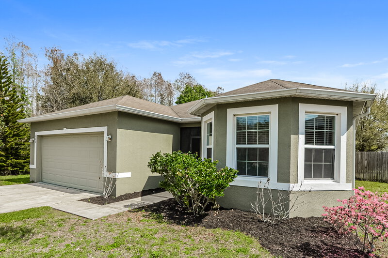 2,220/Mo, 220 Daigledog St Saint Cloud, FL 34772 Front View