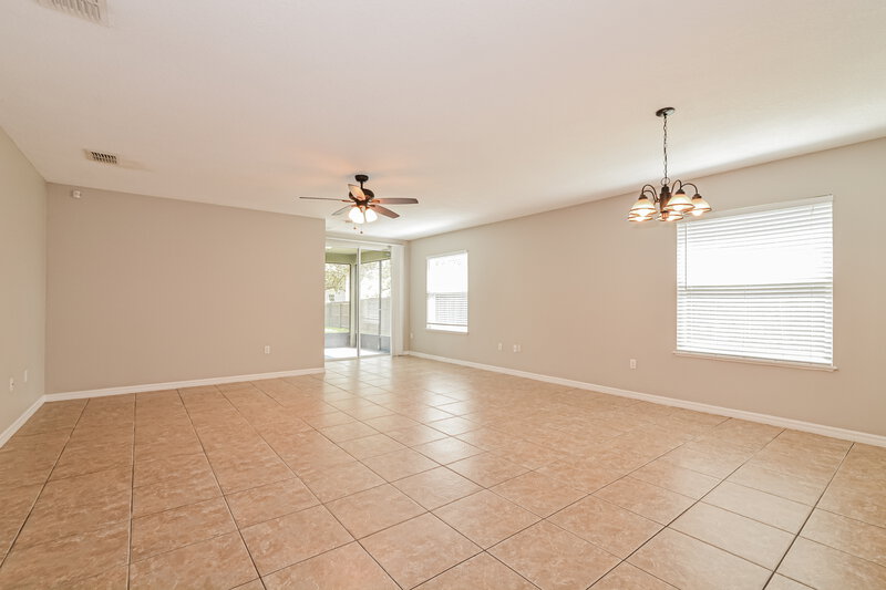 2,220/Mo, 220 Daigledog St Saint Cloud, FL 34772 Living Room View 2