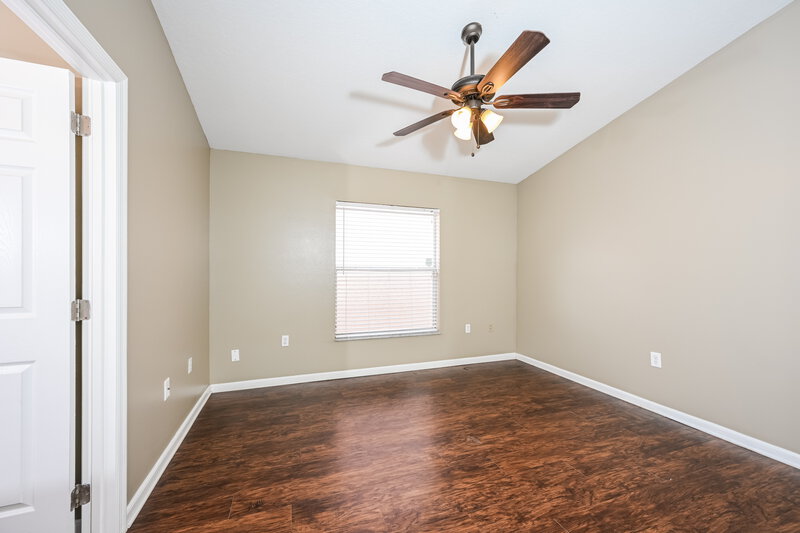2,150/Mo, 178 Dovetail Ct Apopka, FL 32703 Main Bedroom View