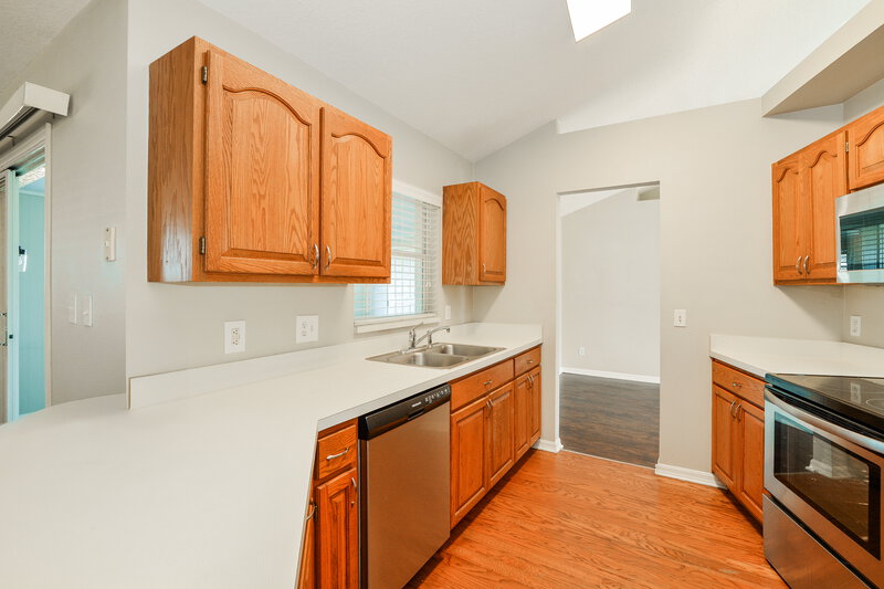 2,080/Mo, 4803 Jeanette Ct Saint Cloud, FL 34771 Kitchen View