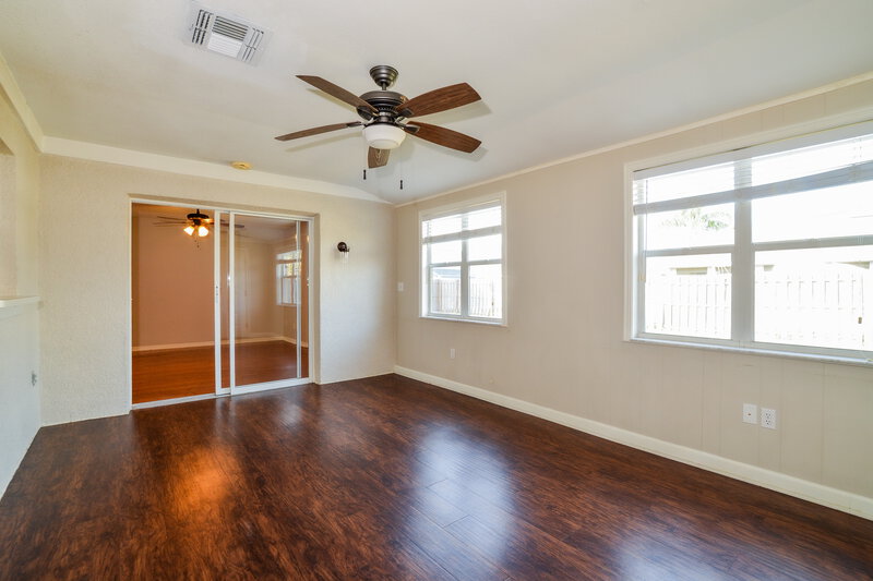 2,080/Mo, 4803 Jeanette Ct Saint Cloud, FL 34771 Family Room View