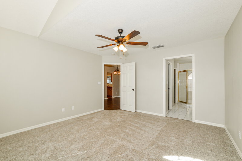 2,080/Mo, 4803 Jeanette Ct Saint Cloud, FL 34771 Main Bedroom View 2