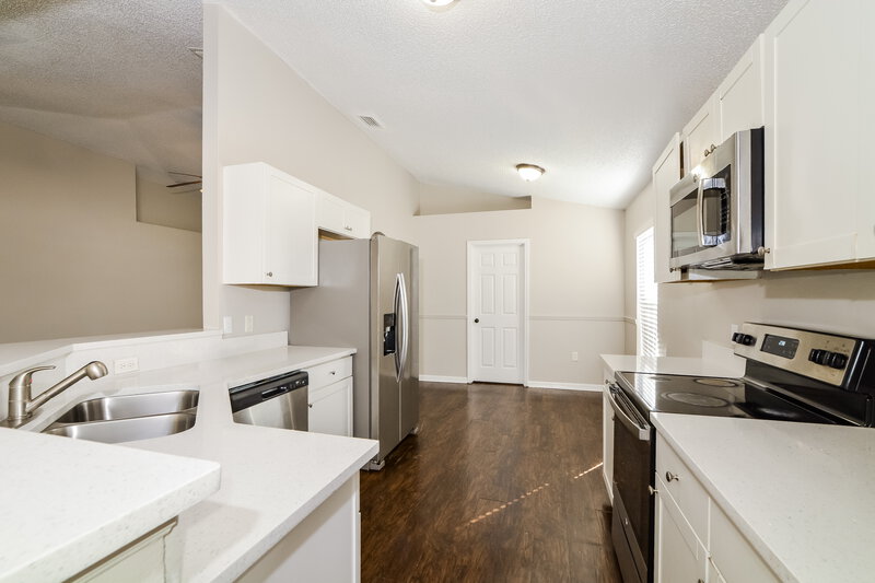 2,815/Mo, 254 Regal Downs Cir Winter Garden, FL 34787 Kitchen View