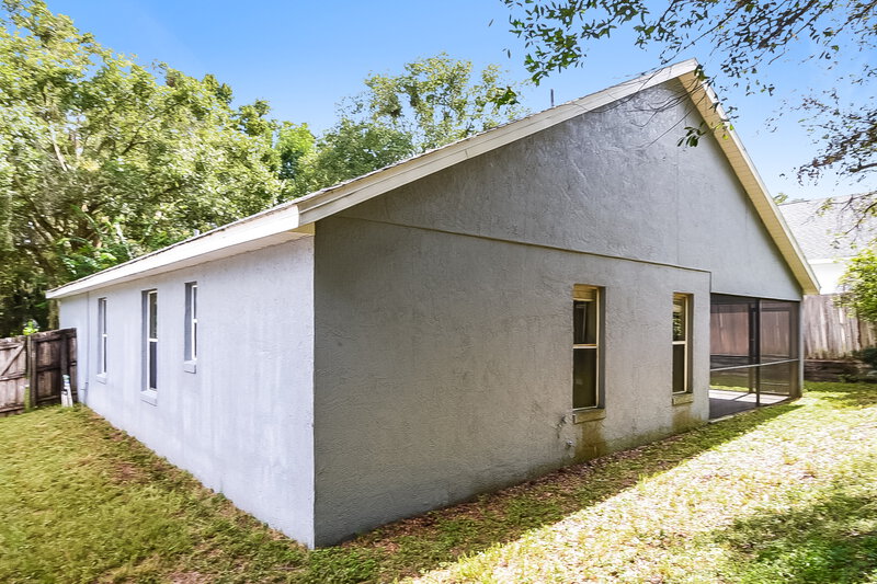 2,185/Mo, 325 Bay St Apopka, FL 32712 Rear View