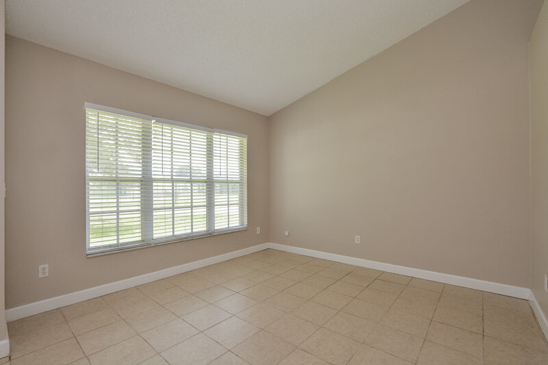 2,465/Mo, 1306 Silverthorn Dr Orlando, FL 32825 Living Room View