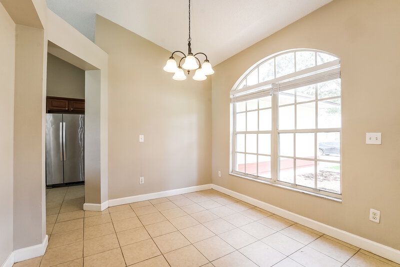 2,140/Mo, 1306 Silverthorn Dr Orlando, FL 32825 Dining Room View